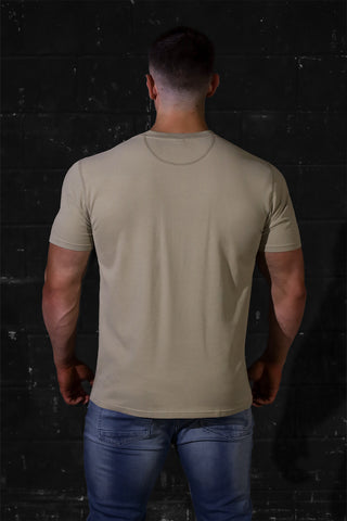 Camiseta clásica informal con bolsillo - Verde oliva